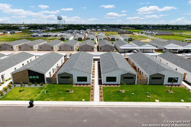 2701 Robin Road Weslaco, TX 78596