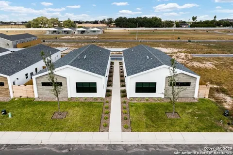 2700 Mockingbird Road