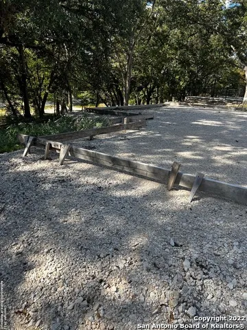 440 Red Wright Rd Leakey, TX 78873