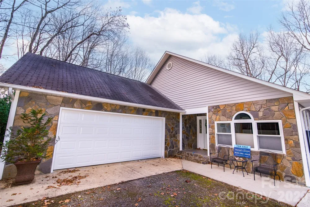 194 Ridgeview Drive Whittier, NC 28789