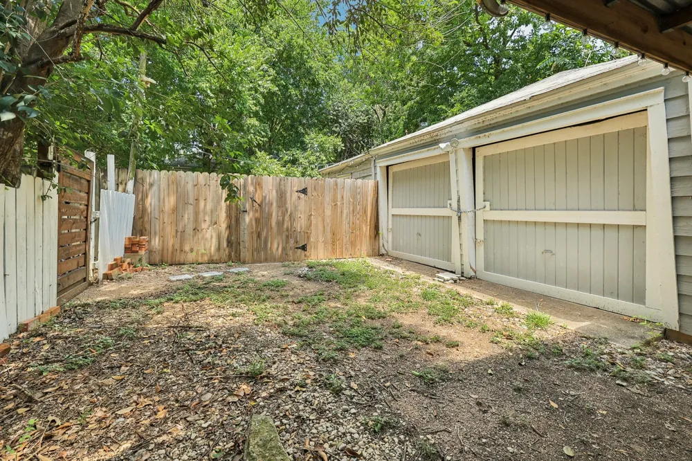 4907 Harmon Avenue Austin, TX 78751