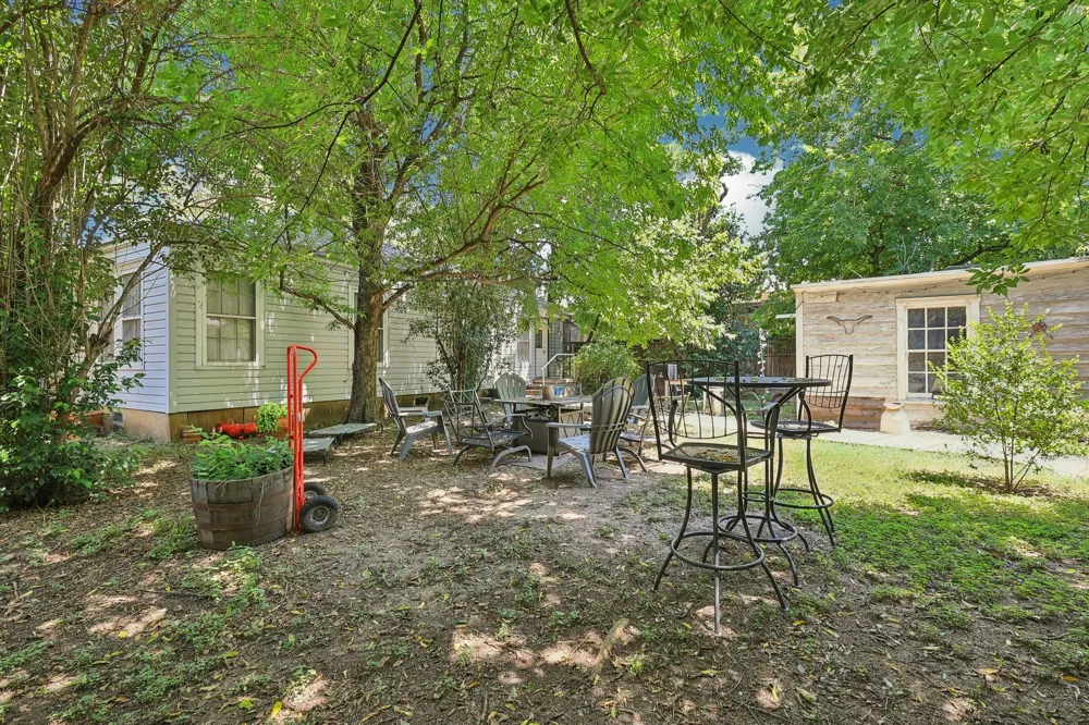 4907 Harmon Avenue Austin, TX 78751