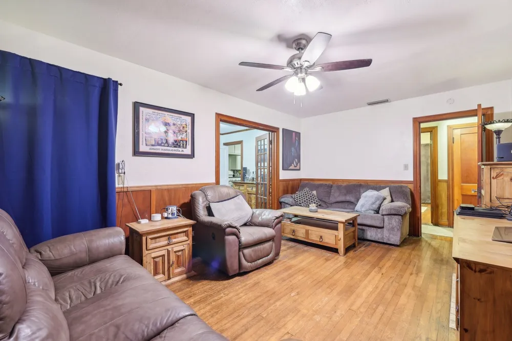 4907 Harmon Avenue Austin, TX 78751