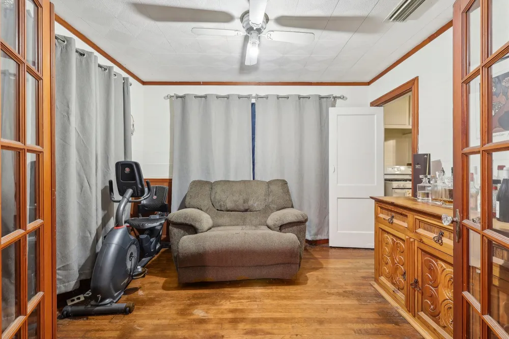 4907 Harmon Avenue Austin, TX 78751