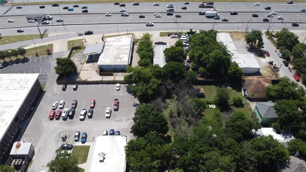 4907 Harmon Avenue Austin, TX 78751