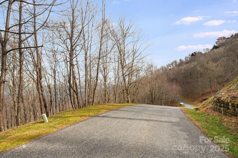 59/61 Running Cedar Drive Mars Hill, NC 28754