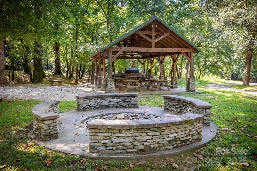 1038 Round Rock Road #49/50 Lenoir, NC 28645