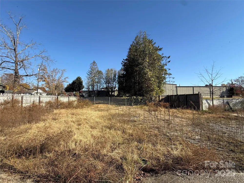 280 S Broad Street Brevard, NC 28712