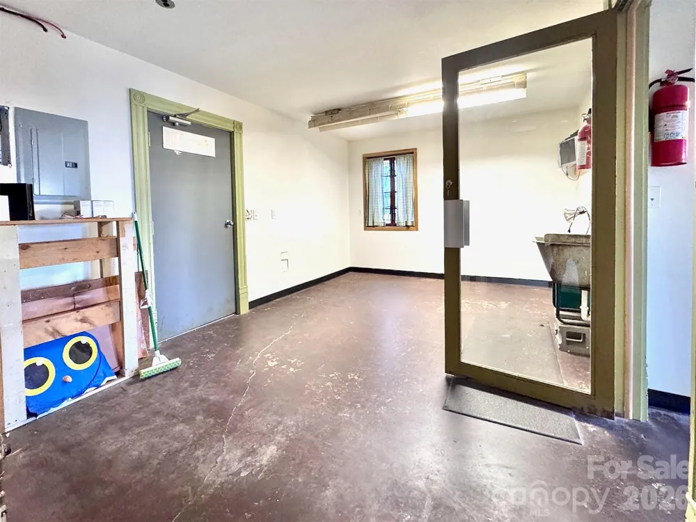 297 Hillside Street Asheville, NC 28801