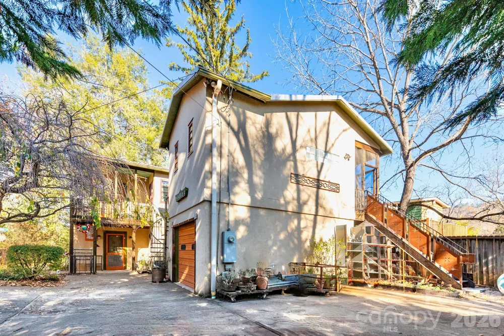 297 Hillside Street Asheville, NC 28801