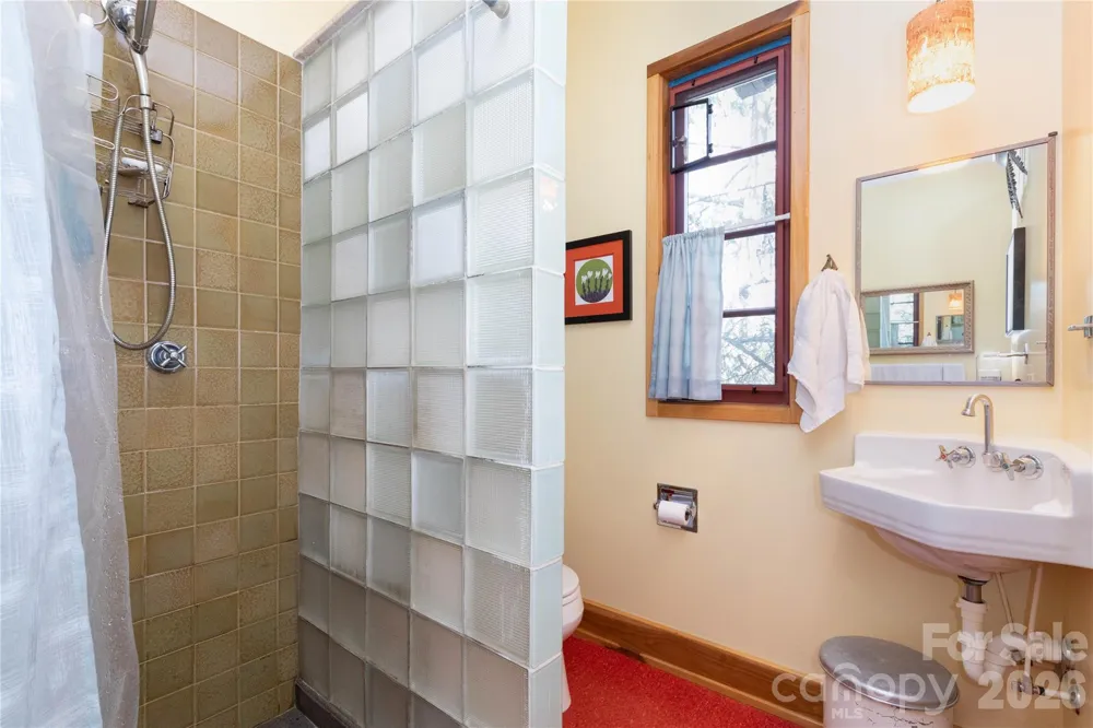 297 Hillside Street Asheville, NC 28801