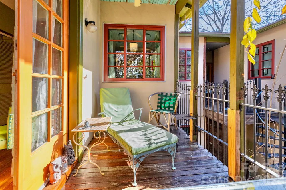297 Hillside Street Asheville, NC 28801