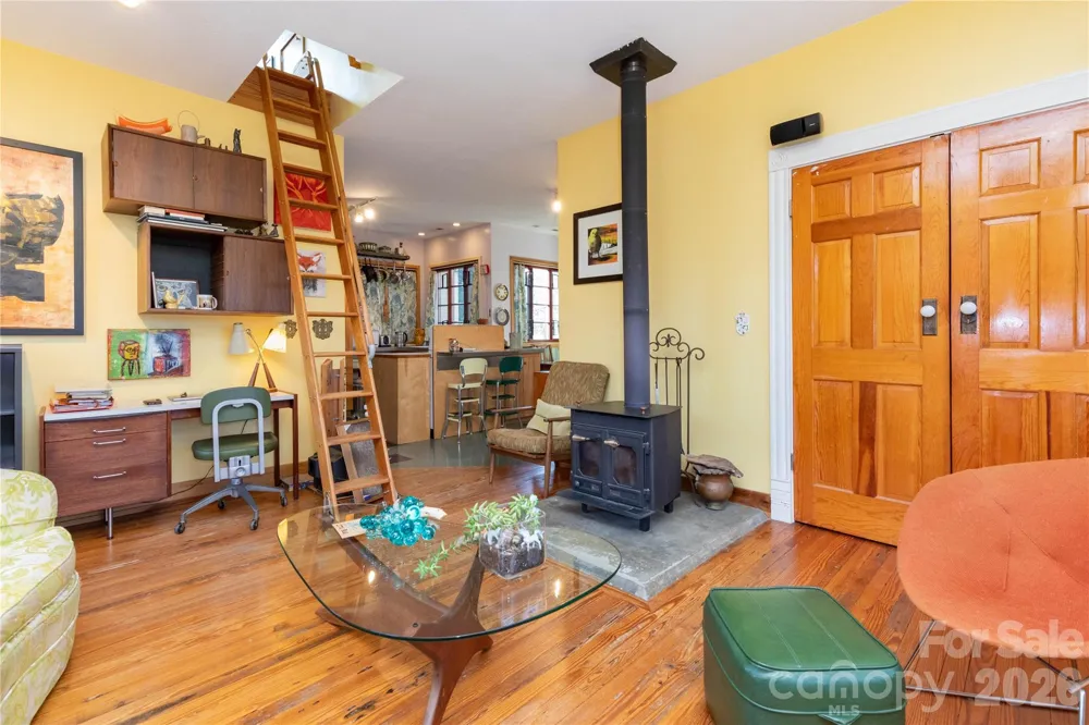 297 Hillside Street Asheville, NC 28801
