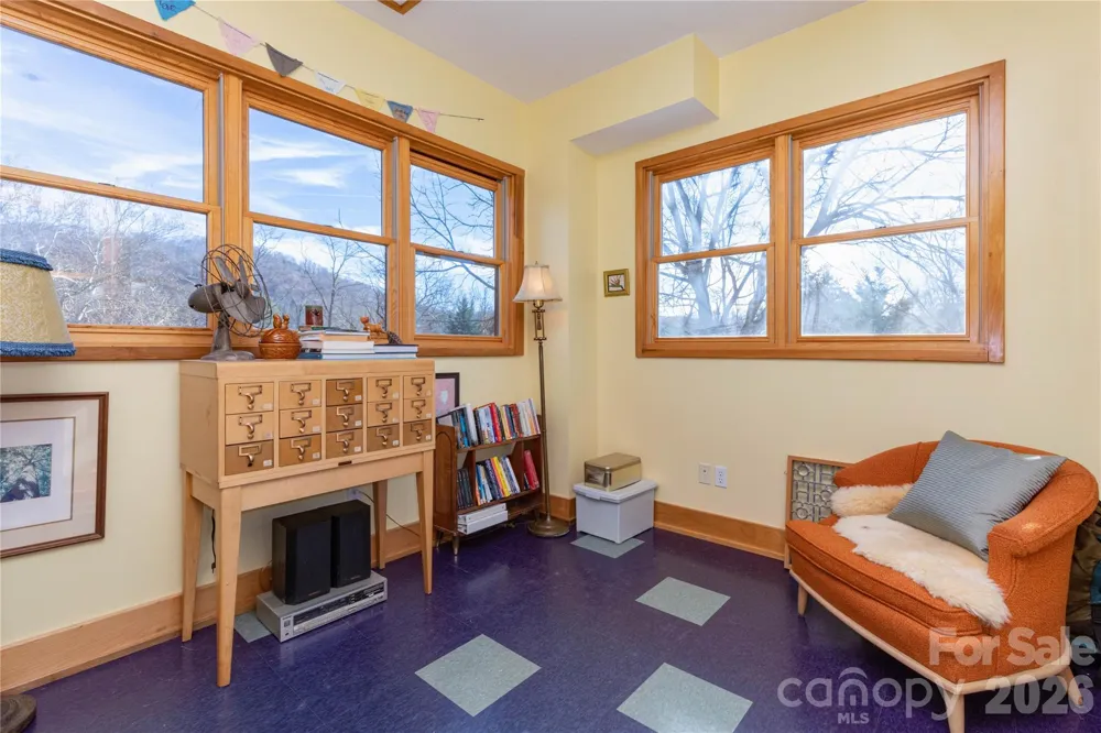 297 Hillside Street Asheville, NC 28801