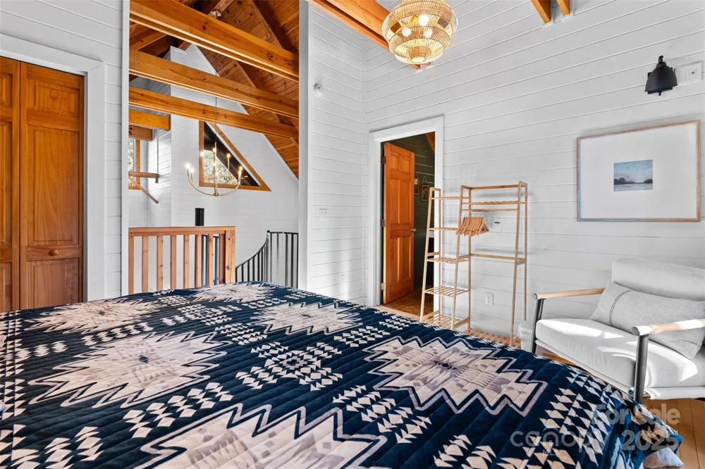 68 Bear Den Mountain View Drive Spruce Pine, NC 28777
