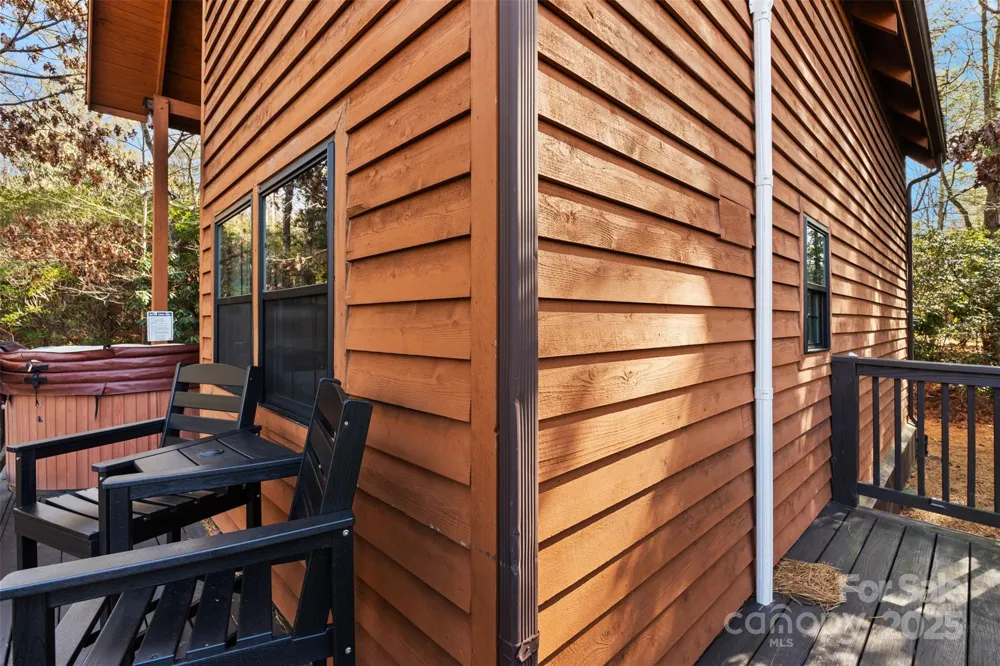 68 Bear Den Mountain View Drive Spruce Pine, NC 28777