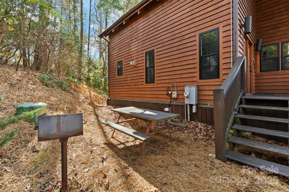 68 Bear Den Mountain View Drive Spruce Pine, NC 28777