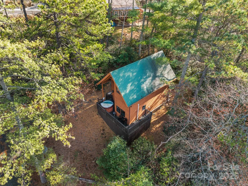 68 Bear Den Mountain View Drive Spruce Pine, NC 28777