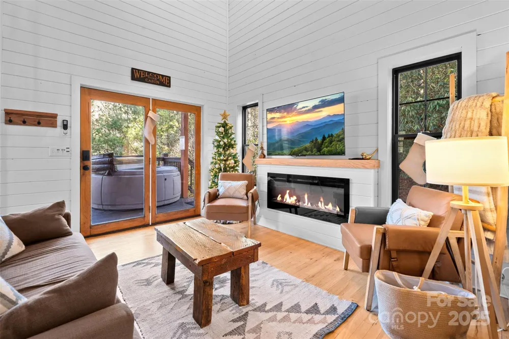 100 Bear Den Mountain View Drive Spruce Pine, NC 28777