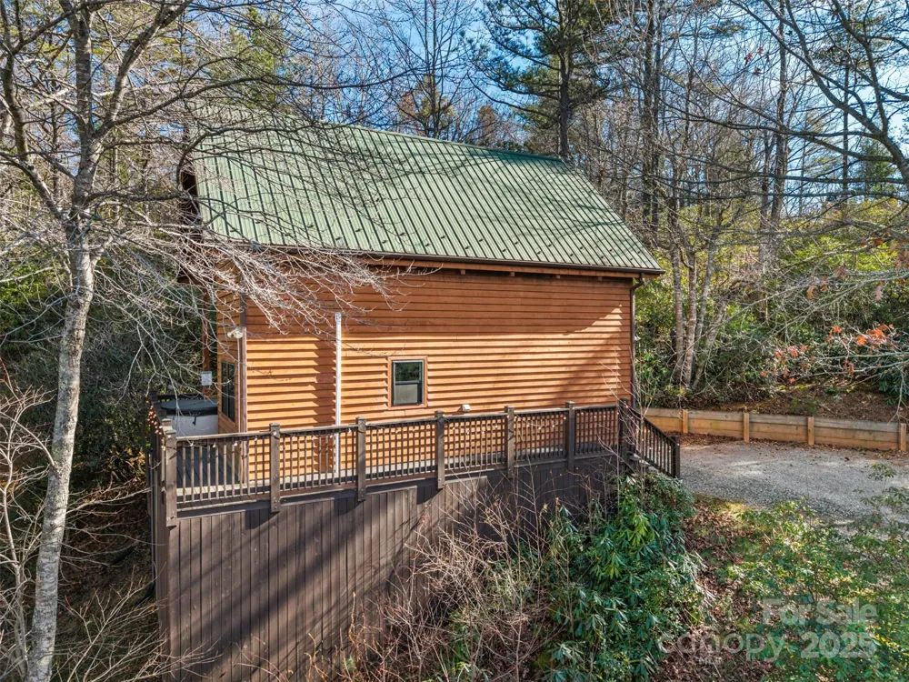 100 Bear Den Mountain View Drive Spruce Pine, NC 28777