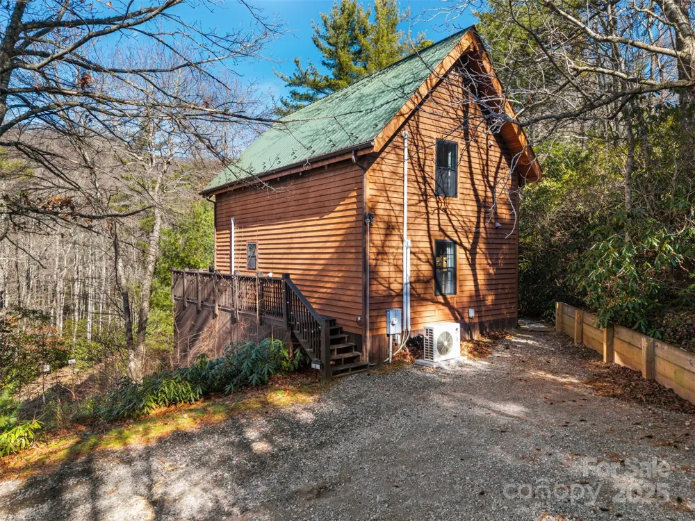 100 Bear Den Mountain View Drive Spruce Pine, NC 28777