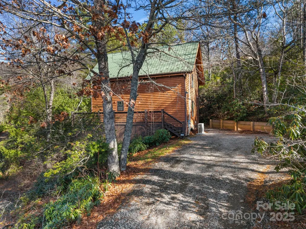 100 Bear Den Mountain View Drive Spruce Pine, NC 28777