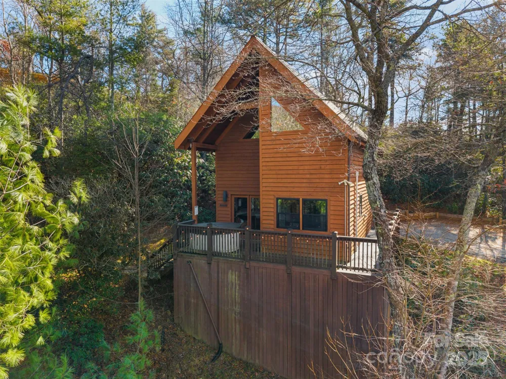 100 Bear Den Mountain View Drive Spruce Pine, NC 28777
