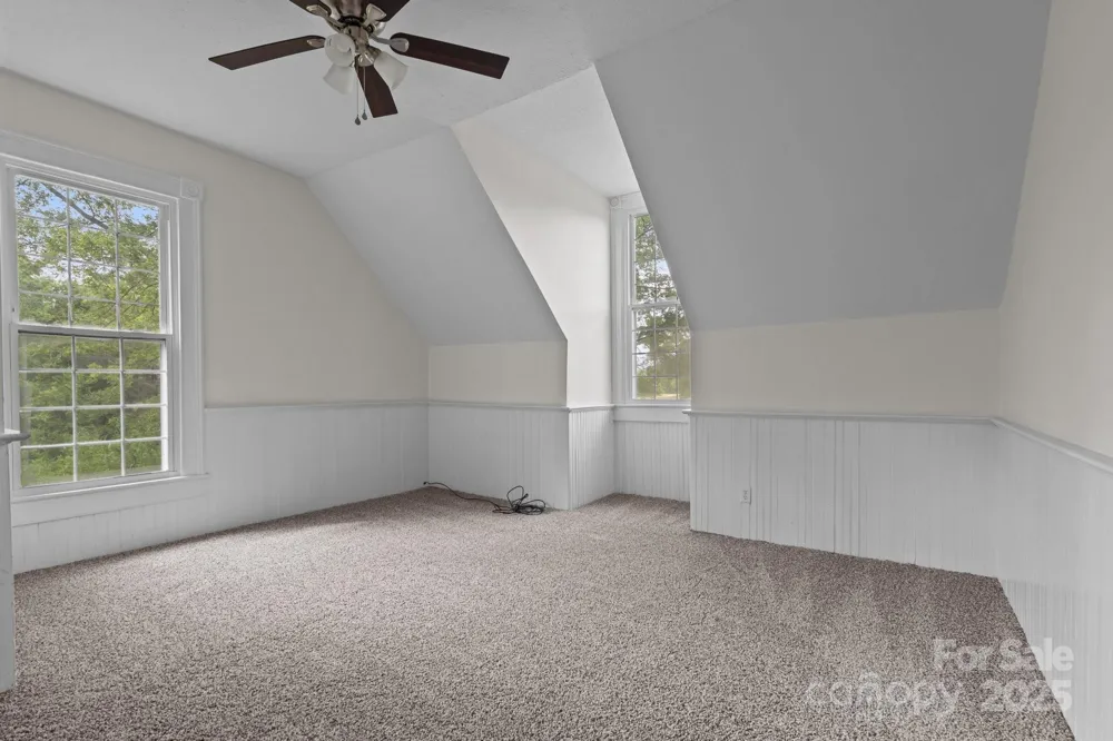 301 W Central Street Maxton, NC 28364