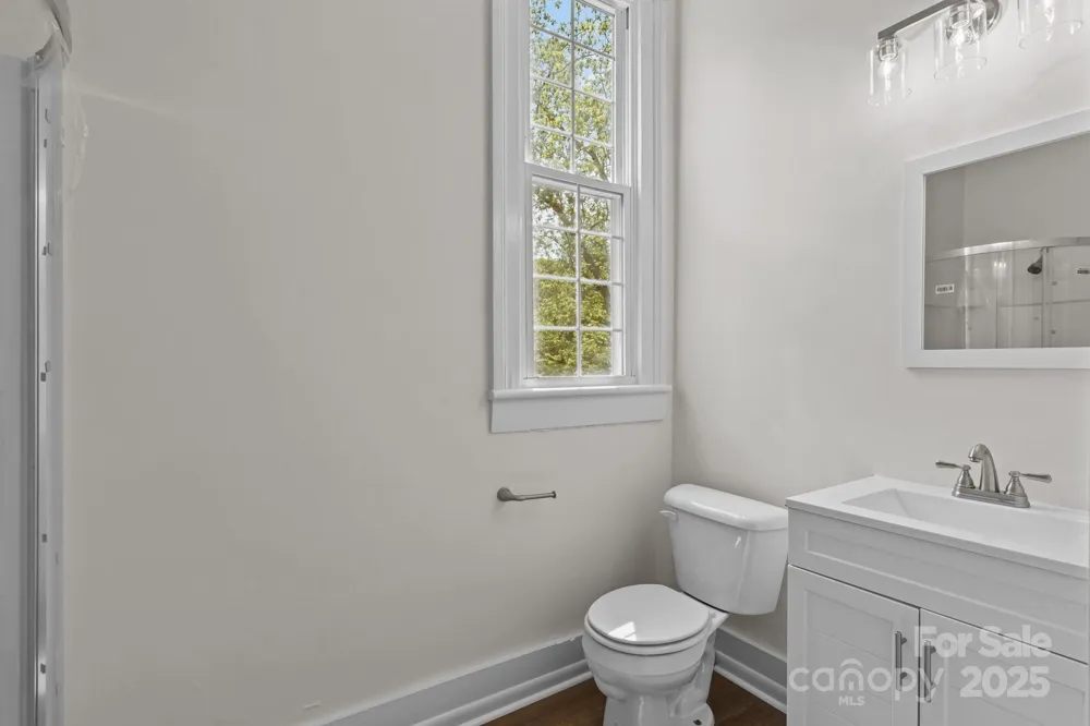 301 W Central Street Maxton, NC 28364