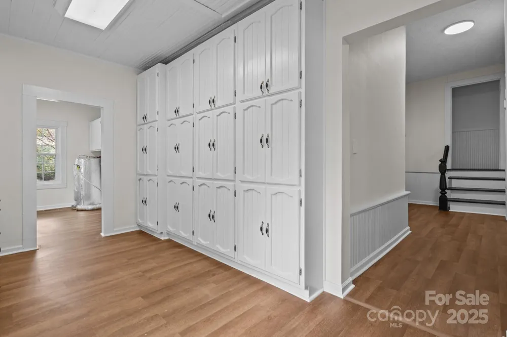 301 W Central Street Maxton, NC 28364