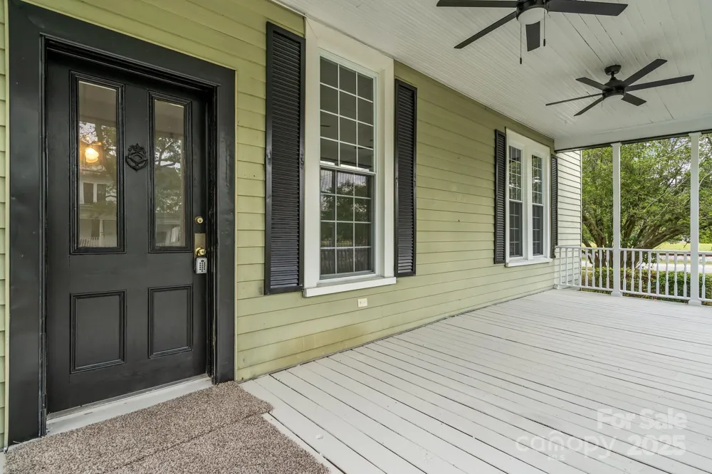 301 W Central Street Maxton, NC 28364