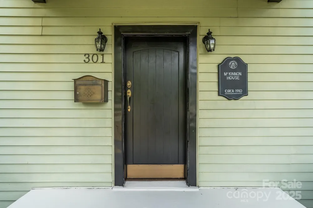 301 W Central Street Maxton, NC 28364