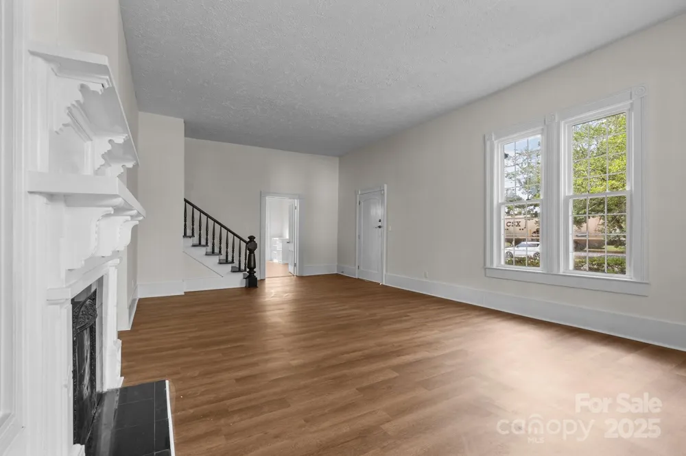 301 W Central Street Maxton, NC 28364