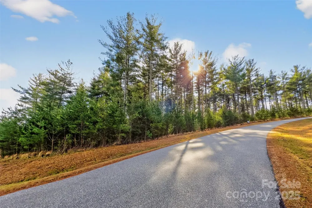 365 Peninsula Reserve Road #25 Nebo, NC 28761