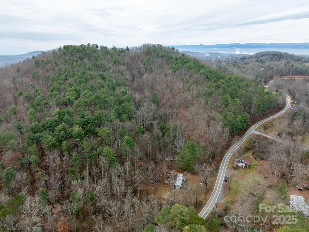 1864 Starcross Road Lenoir, NC 28645