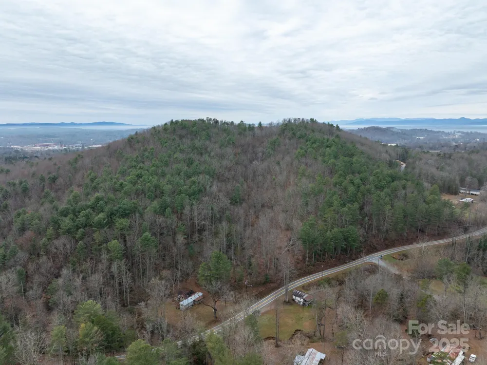 1864 Starcross Road Lenoir, NC 28645