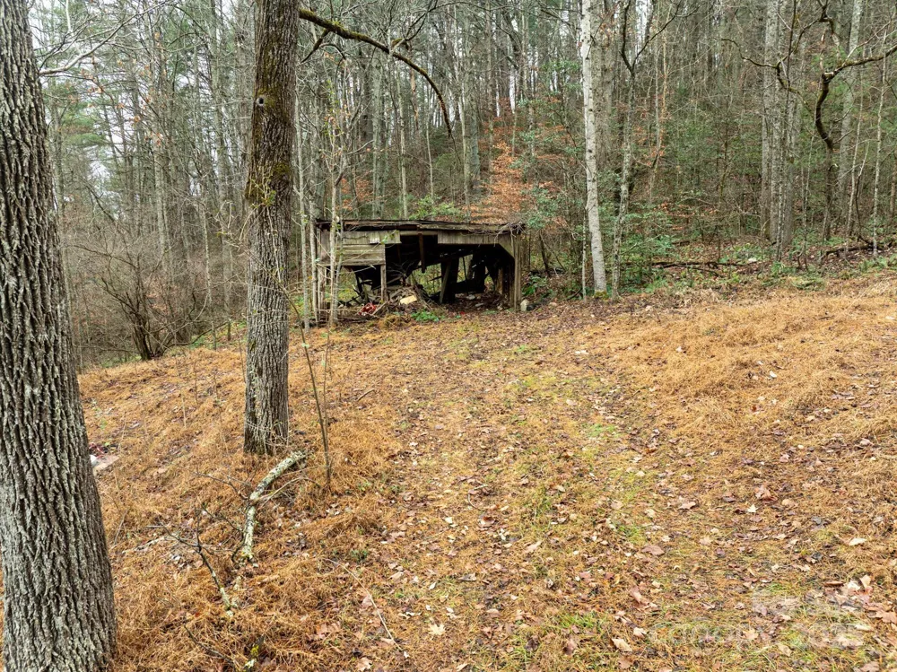 1864 Starcross Road Lenoir, NC 28645