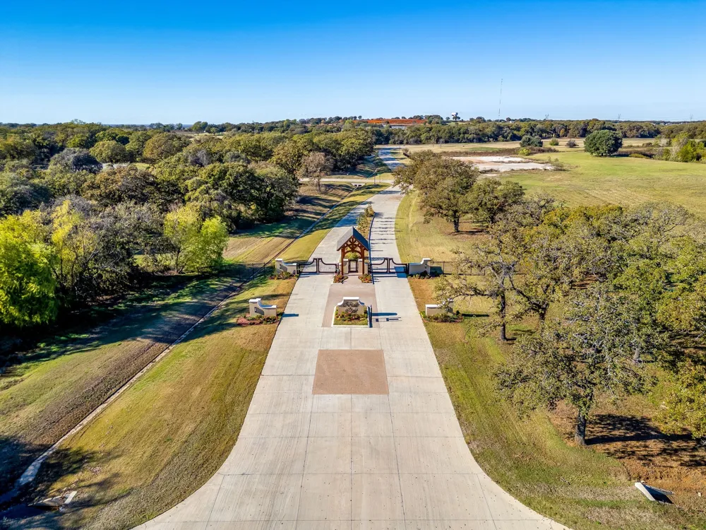 1208 Nottaway Court Burleson, TX 76028
