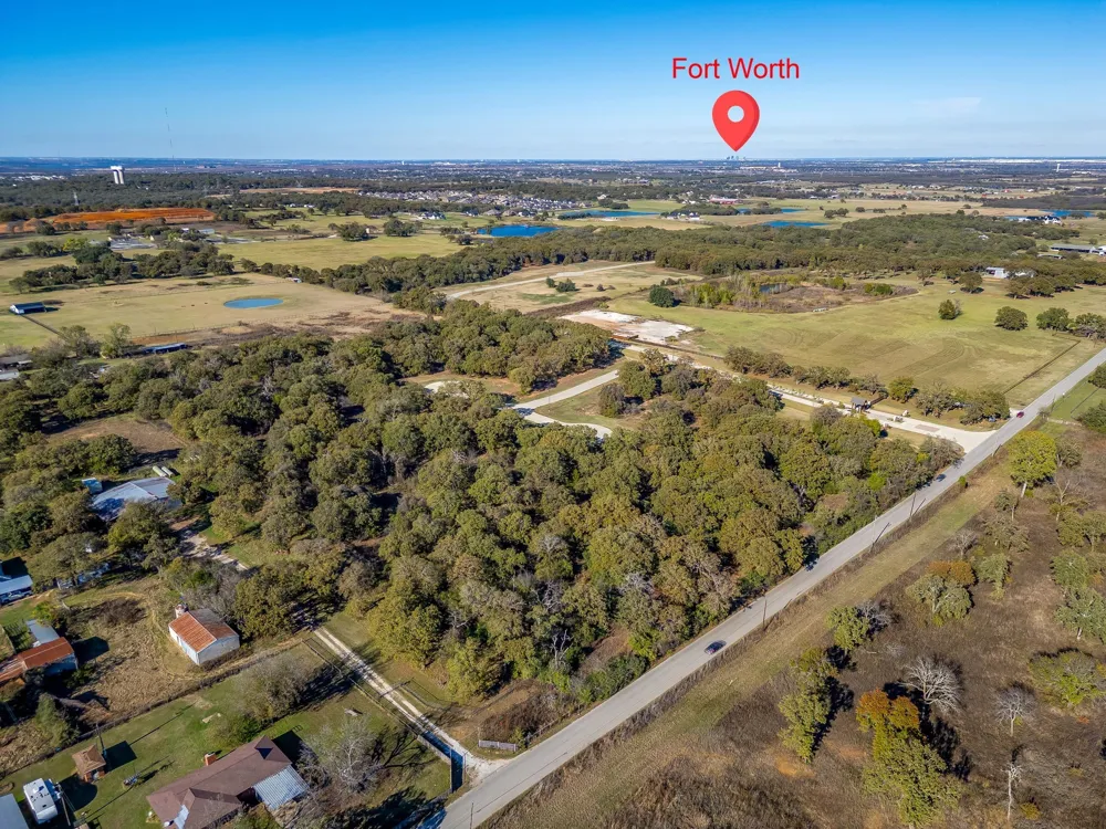 10213 Belle Oak Court Burleson, TX 76028