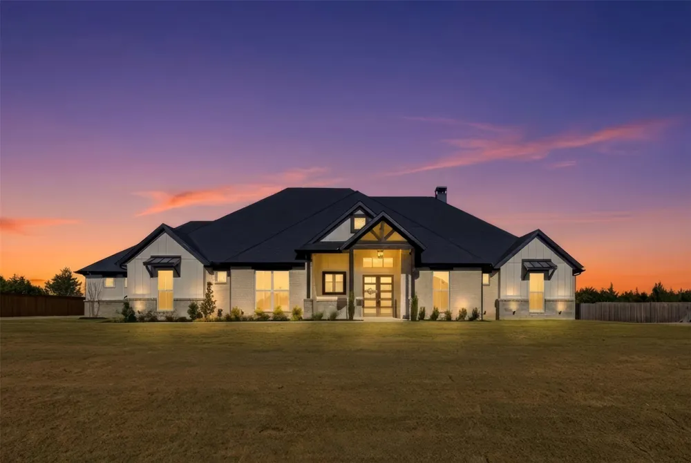 1431 Westgrove Lane Waxahachie, TX 75165