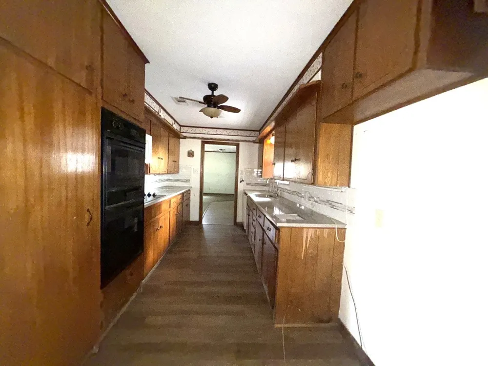 150 Lazy Way Fairfield, TX 75840