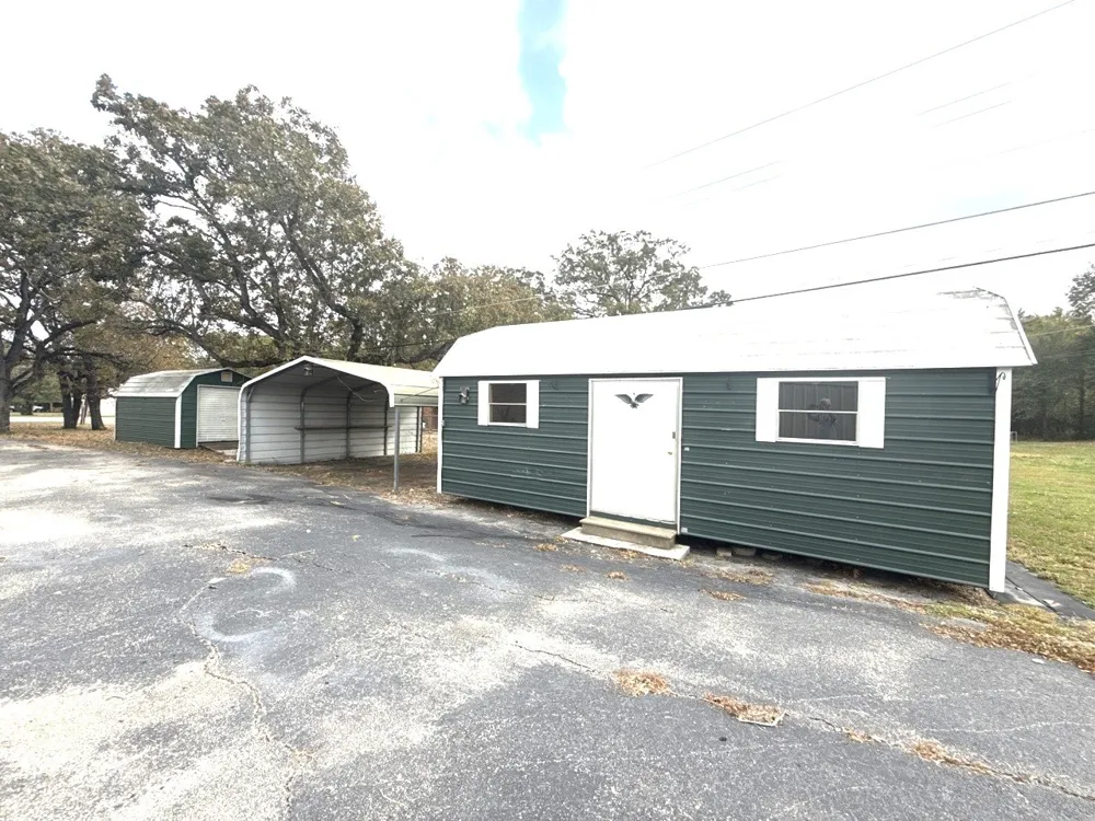 150 Lazy Way Fairfield, TX 75840