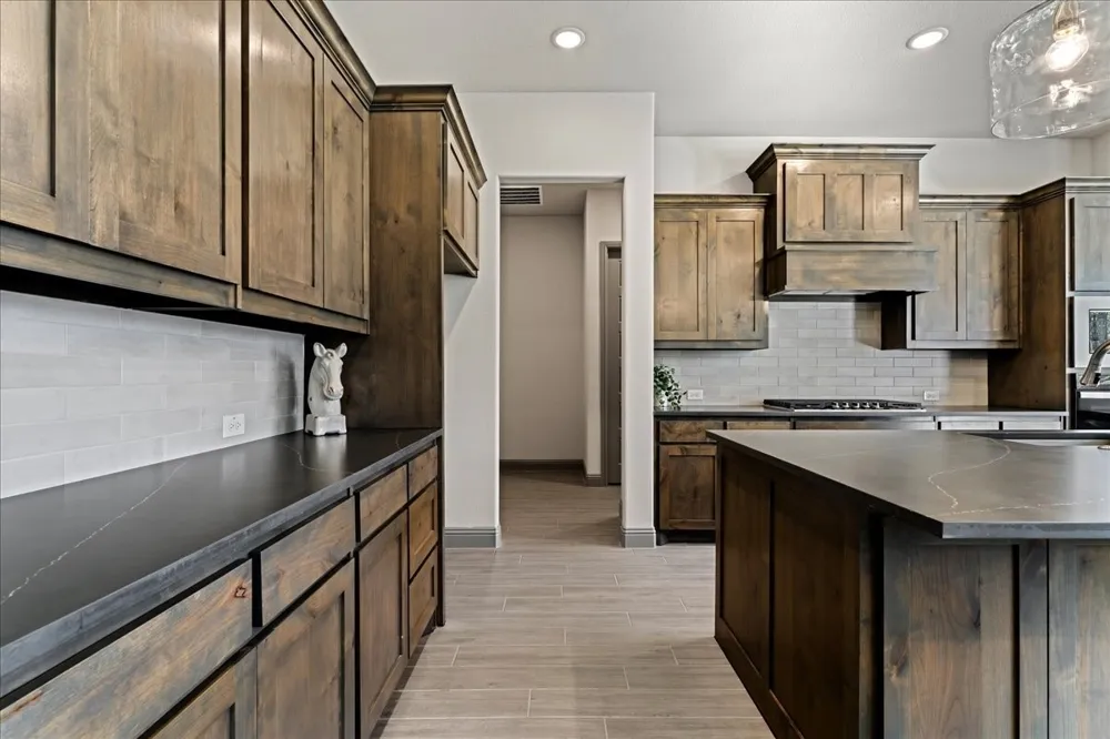 131 Spring Valley Road Paradise, TX 76073