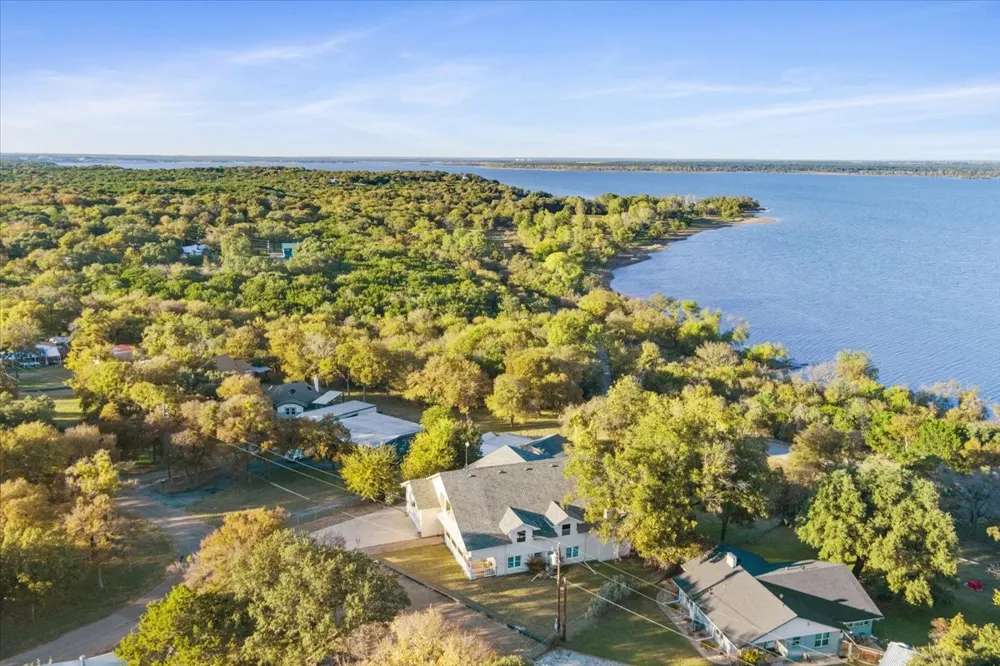 321 County Road 1630 Clifton, TX 76634