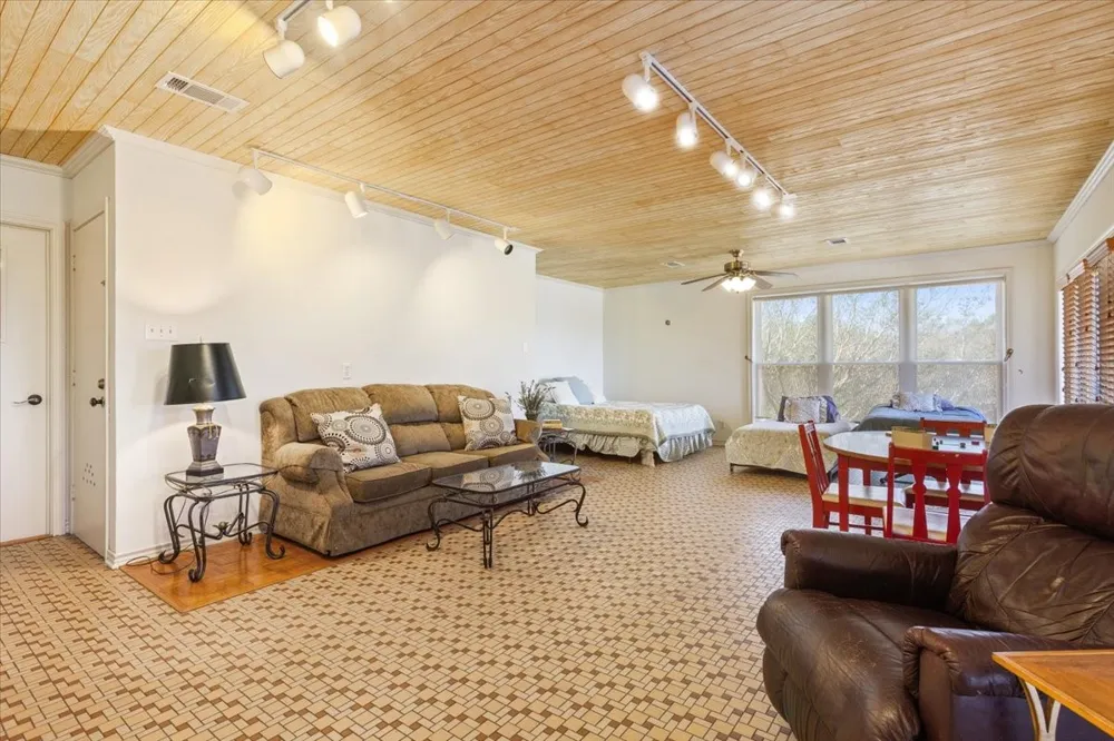 321 County Road 1630 Clifton, TX 76634