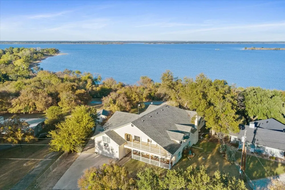 321 County Road 1630 Clifton, TX 76634