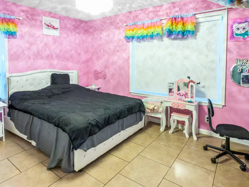 8090 County Road 4528 Palestine, TX 75803