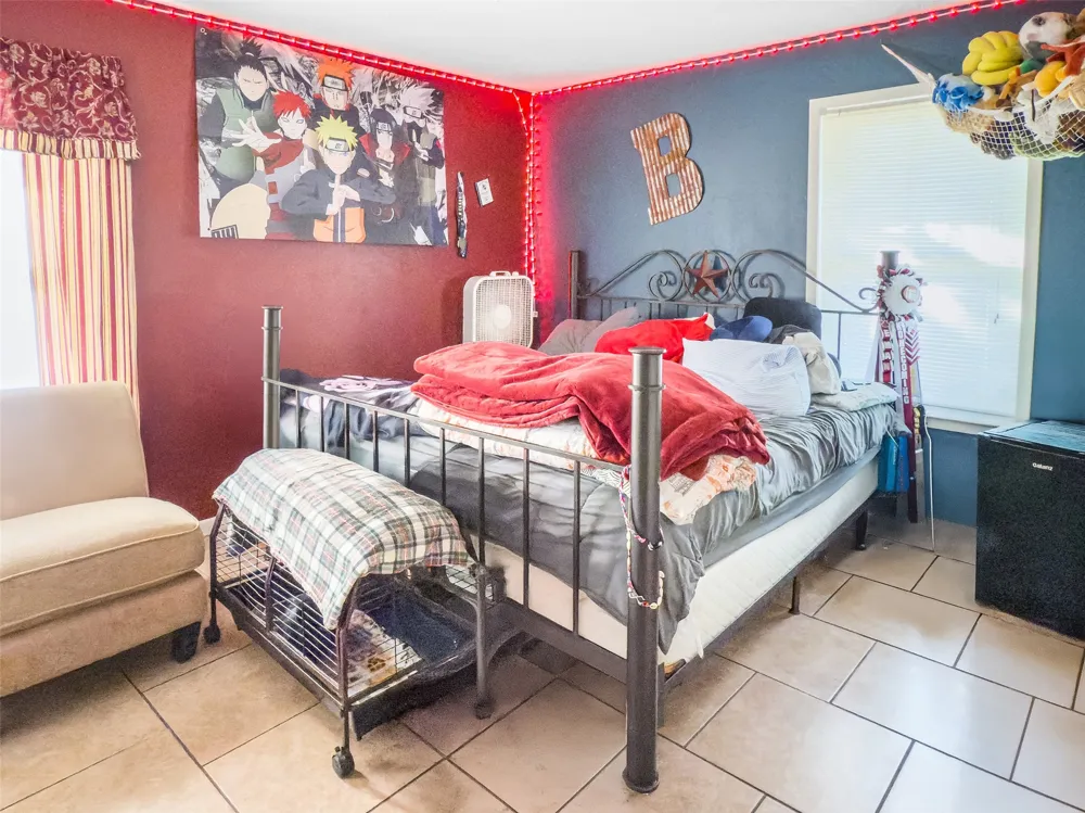 8090 County Road 4528 Palestine, TX 75803