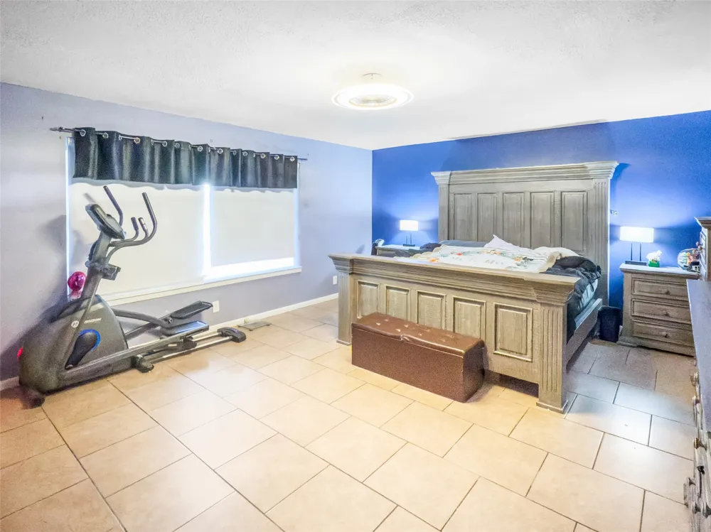 8090 County Road 4528 Palestine, TX 75803