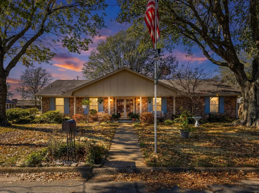 1115 36th Street NE Paris, TX 75462